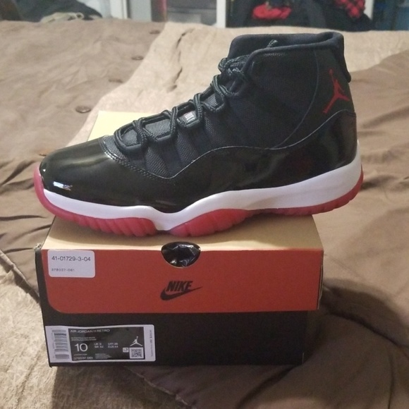 Jordan 11's - Picture 1 of 2